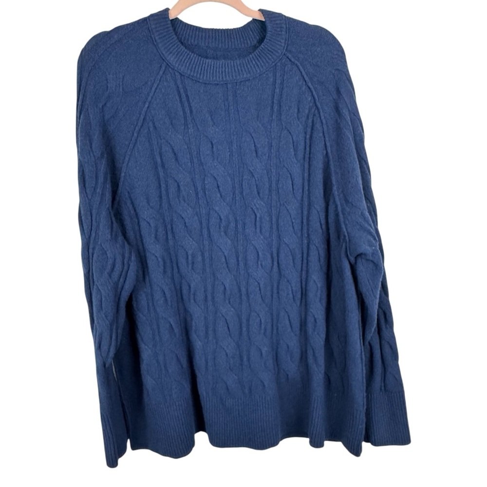 Aerie Oversized unREAL Cable Crew Sweater in Navy sz L